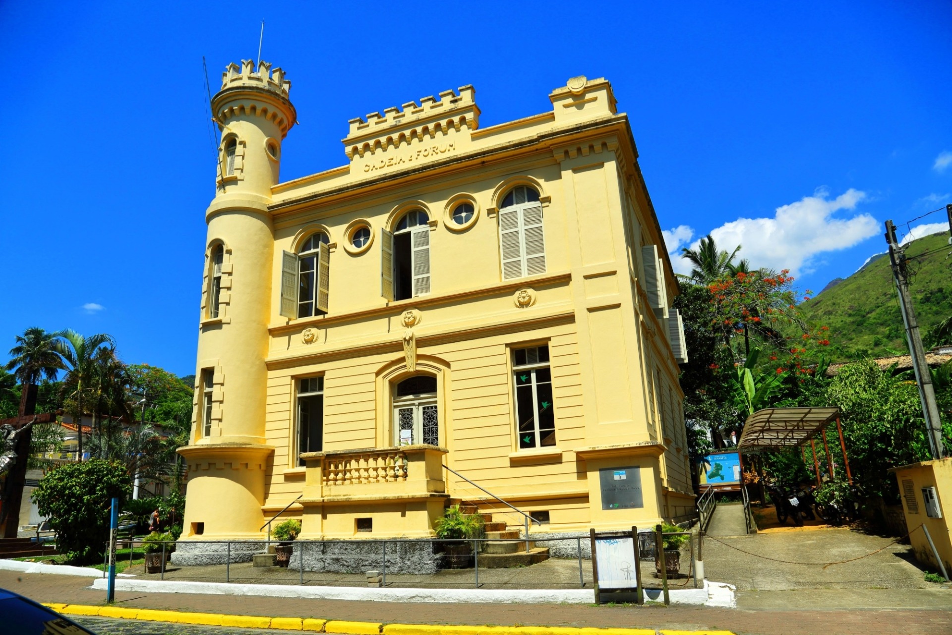 Petrópolis, la Cité Impériale Venez découvrir l'histoire de notre cher Brésil !