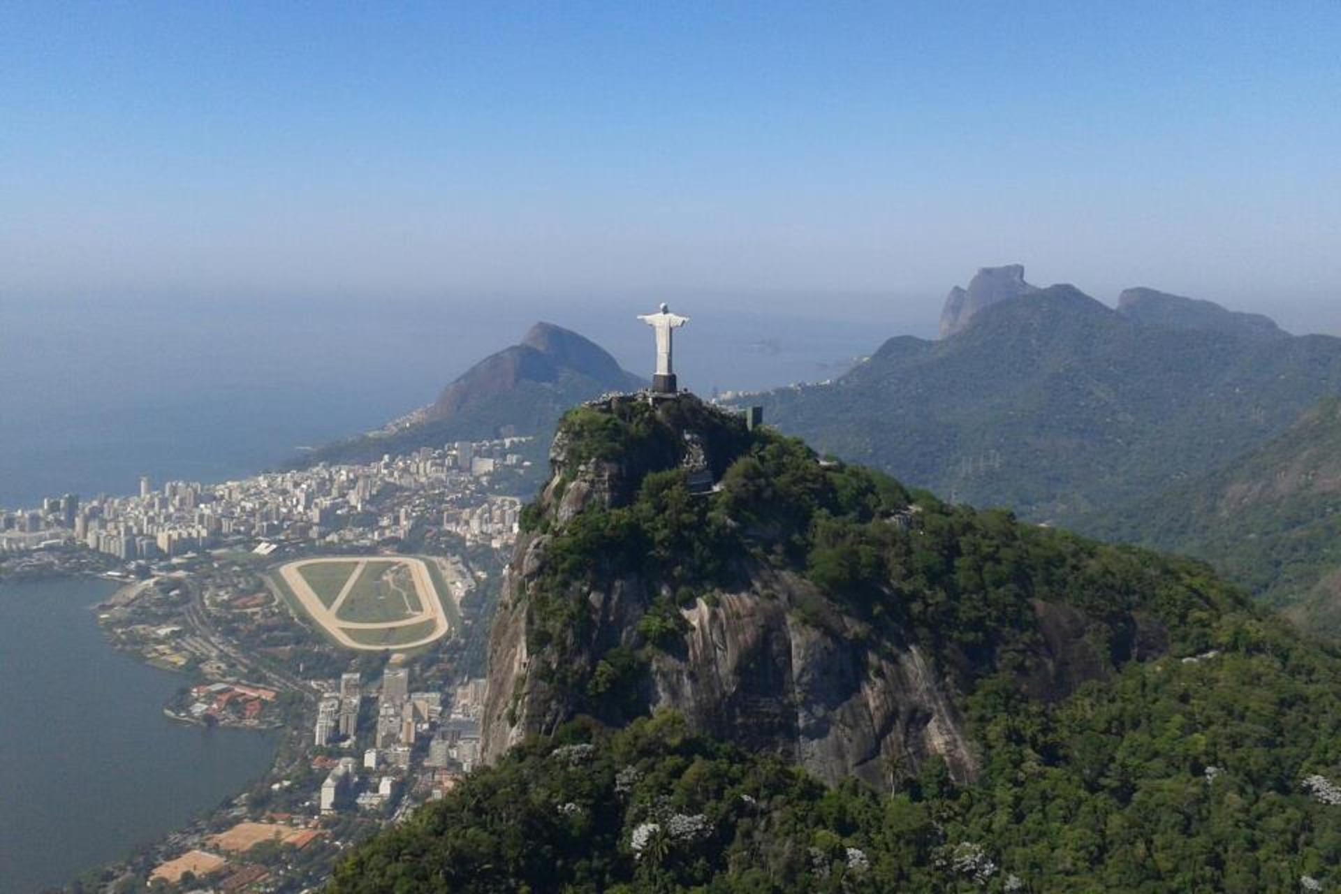 Voo de Helicóptero: O Rio de Janeiro como você nunca viu