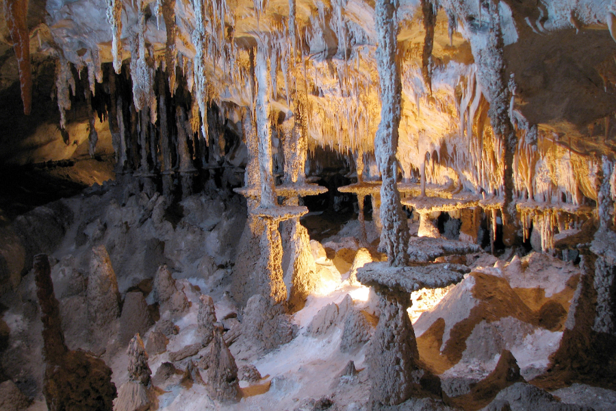 Höhle mit Guter Aussicht