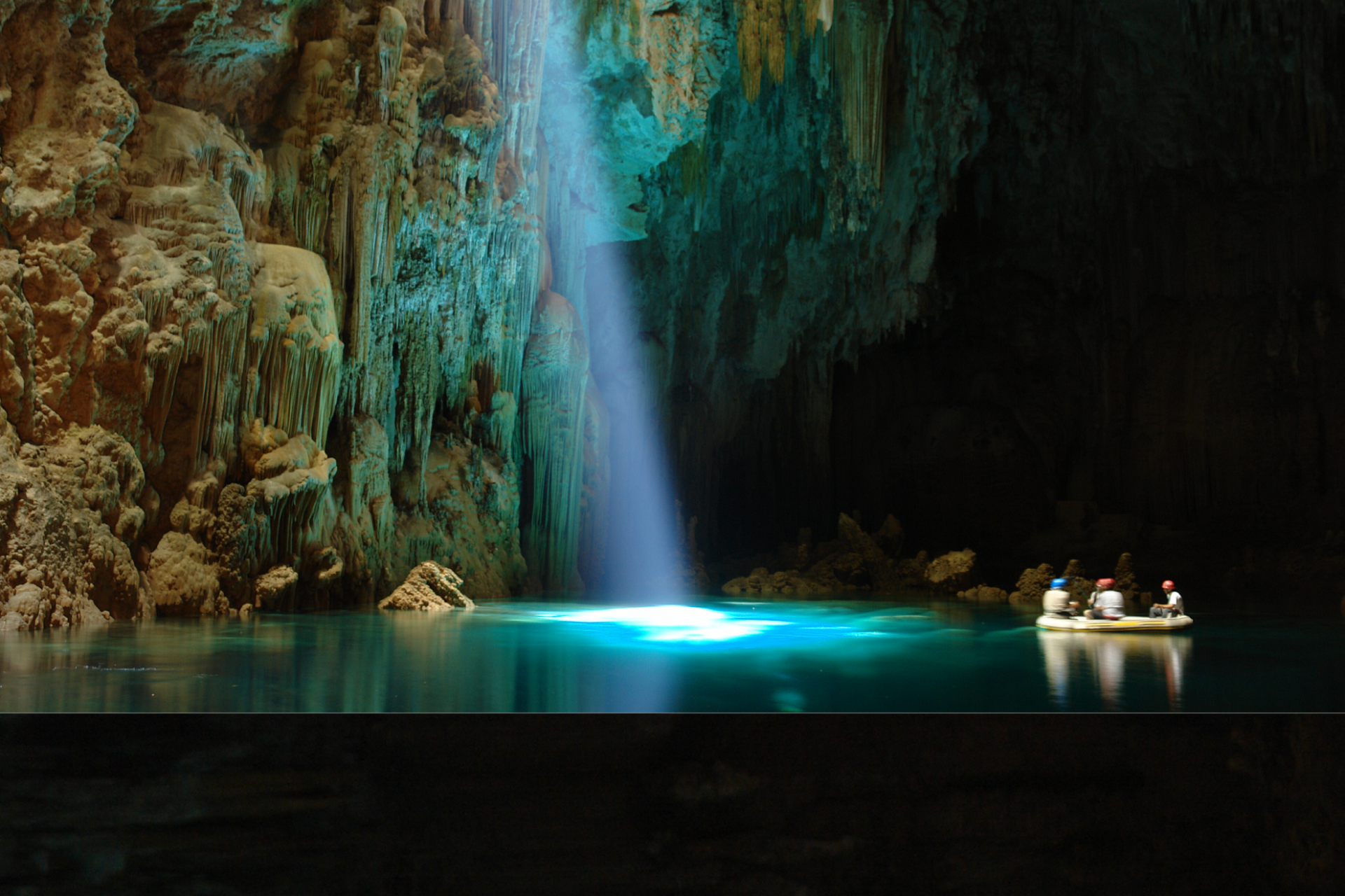 Abyss Anhumas - Bonito Rio de Janeiro is the gateway to Brazil